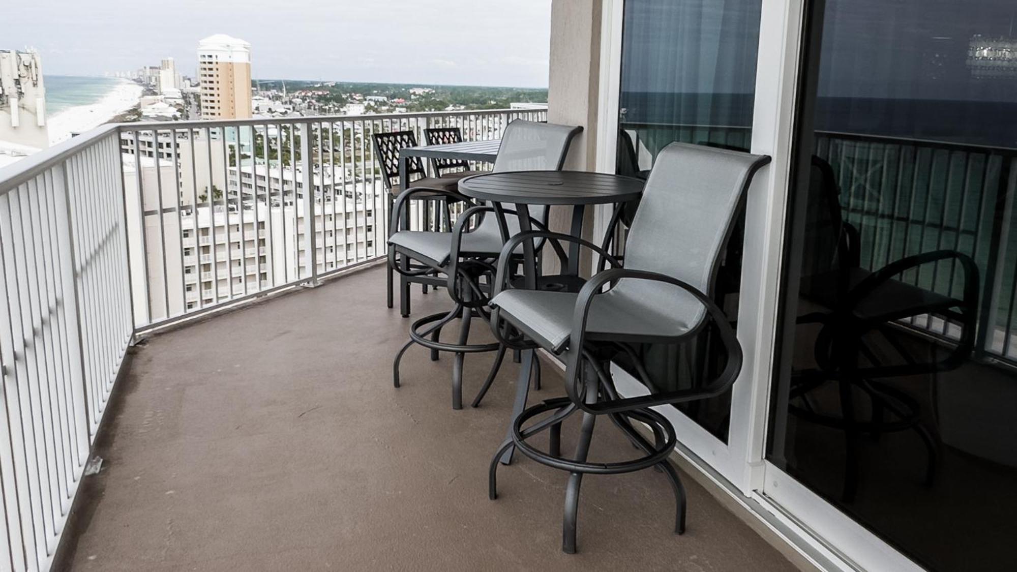 New Rental - 3Br 3Ba Corner Beachfront - 2024 Remodel - 3 Pools, Tiki Hut, Gym, Tennis Panama City Beach Exterior foto