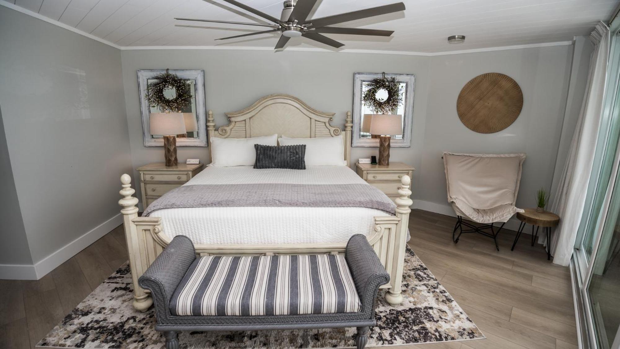 New Rental - 3Br 3Ba Corner Beachfront - 2024 Remodel - 3 Pools, Tiki Hut, Gym, Tennis Panama City Beach Exterior foto