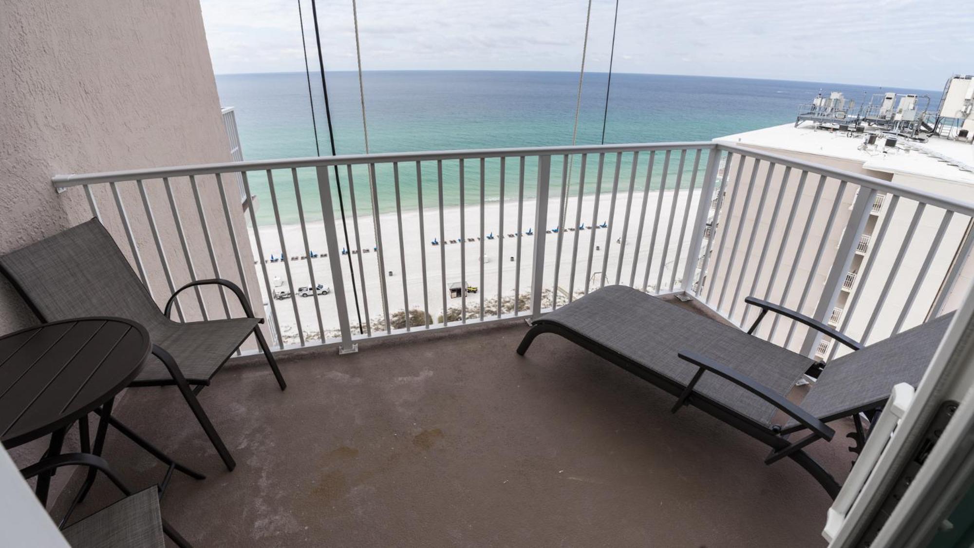 New Rental - 3Br 3Ba Corner Beachfront - 2024 Remodel - 3 Pools, Tiki Hut, Gym, Tennis Panama City Beach Exterior foto