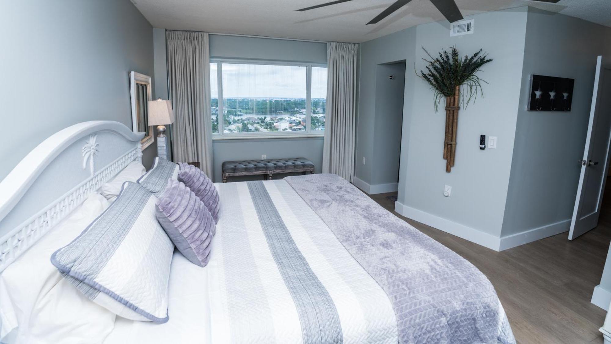 New Rental - 3Br 3Ba Corner Beachfront - 2024 Remodel - 3 Pools, Tiki Hut, Gym, Tennis Panama City Beach Exterior foto